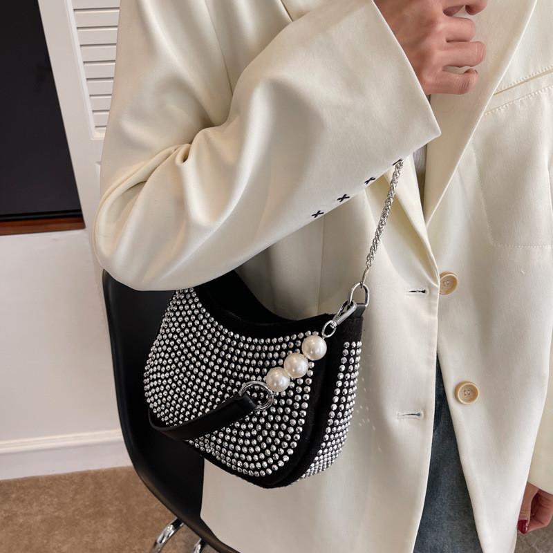 IELGY Chain Bright Diamond Female Bag Fashion Trend One-Shoulder Underarm Bag Casual Simple Diagonal Portable Female Bag