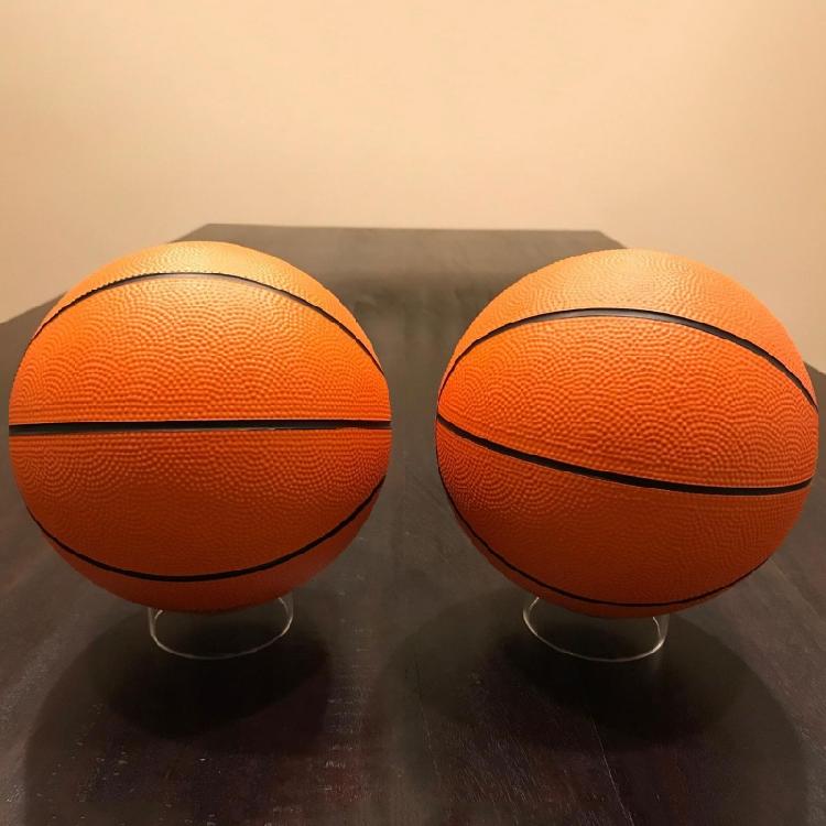 Runde Kunststoff-Ausstellungsständer Acryl-Ausstellungsständer Klare Kreis-Halter Klare Acryl-Stützbasis-Rack für Golfball