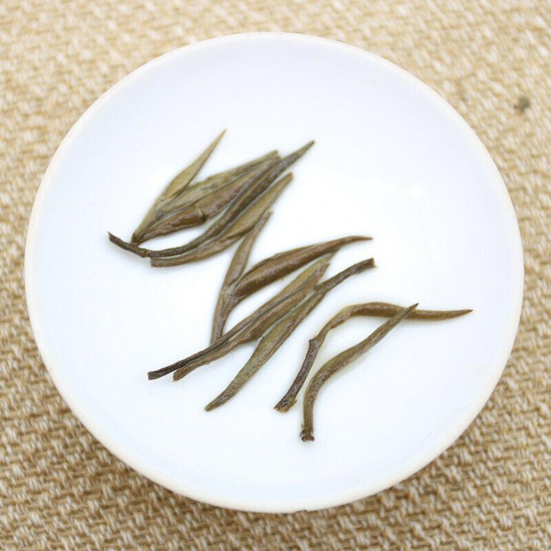 300g 2015 White Tea Cake Pekoe Silver Needle Old White Tea Chinese Slimming Tea