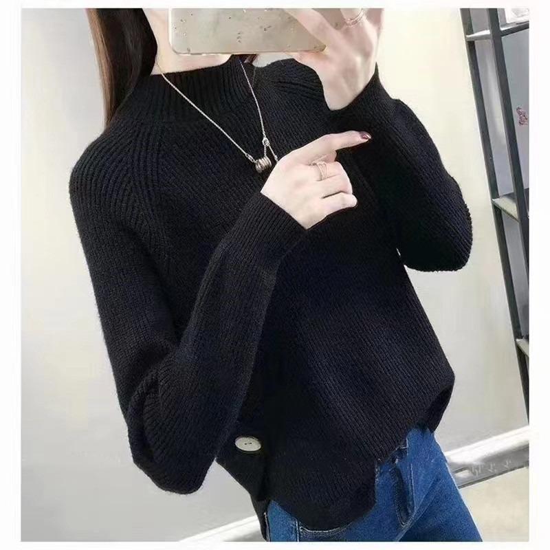 V-neck sweater women's loose and lazy style top autumn and winter short inner with low neck and thin knitted bottoming shirt