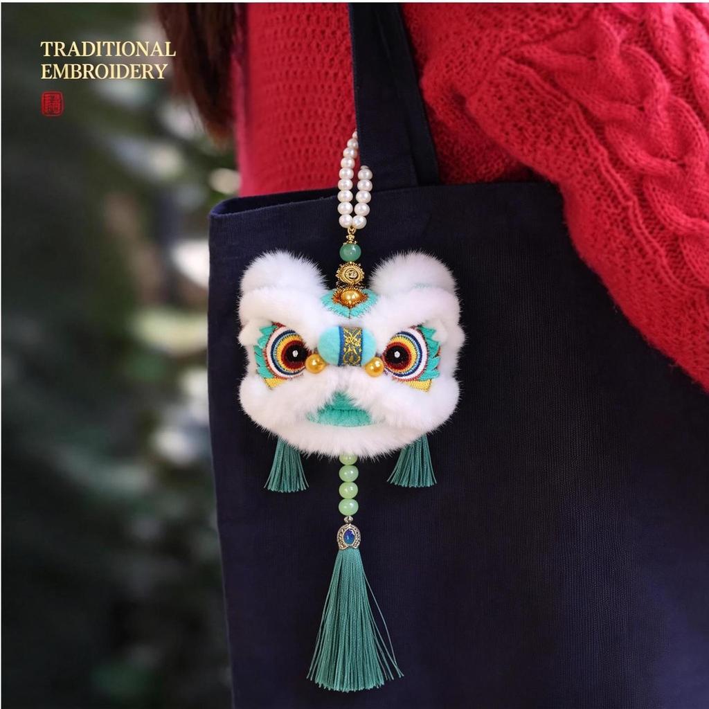 Luminous Lion Dance Lantern Plush Toy - New Year Children's Hanging Ornament