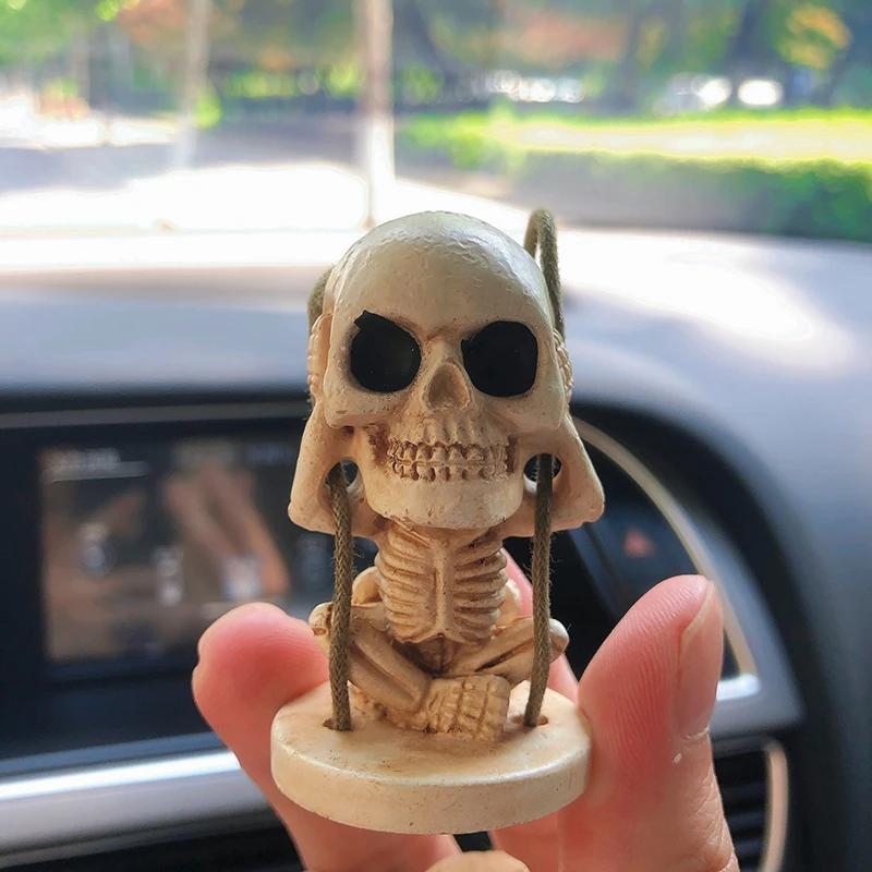 Lustige Schaukel Skelett Geist Auto Innendekoration Harz Skelett Auto Rückspiegel Anhänger Für Auto Zubehör Innen