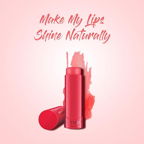 Biotique Natural Makeup Magikisses Lip Balm, Merry Cherry Red, 4 Gram