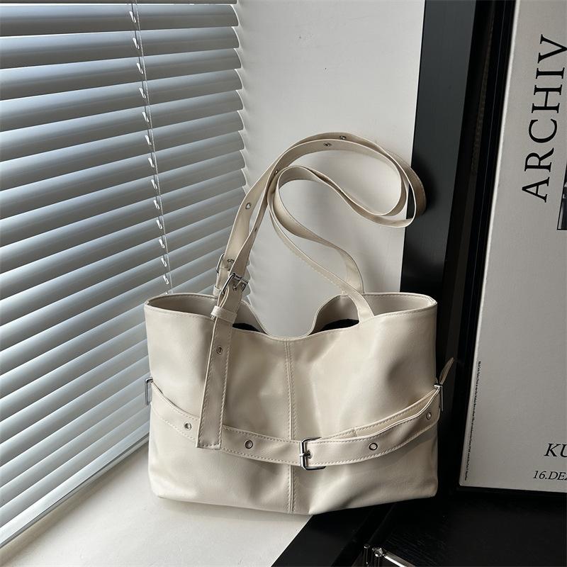 Fashion Commuter Large-capacity Bag Women's Casual New High-end Versatile Shoulder Bag Going Out Portable Tote Bag