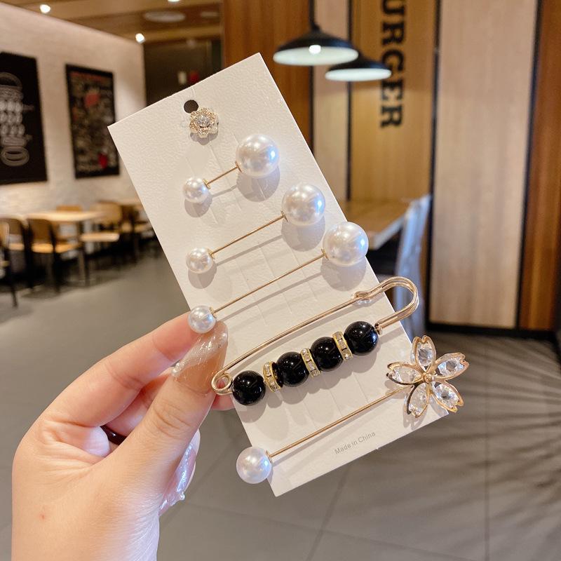 Pants Waist Tightening Pin: High-End Adjustable Anti-Exposure Buckle