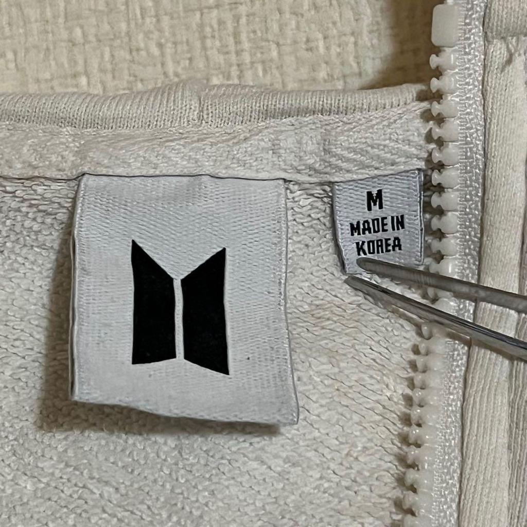 [USED] BTS Artist Hoodie 2010M White Hoodie with Purple Logo