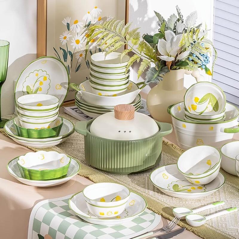Yiceng Cute Ceramic Dinnerware Set