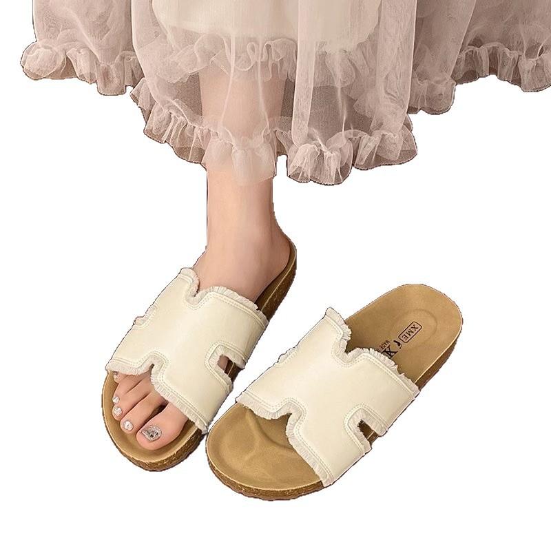 Thick-soled slippers women's summer wear 2025 new shoes Internet celebrity versatile super fire word Birkencool slippers