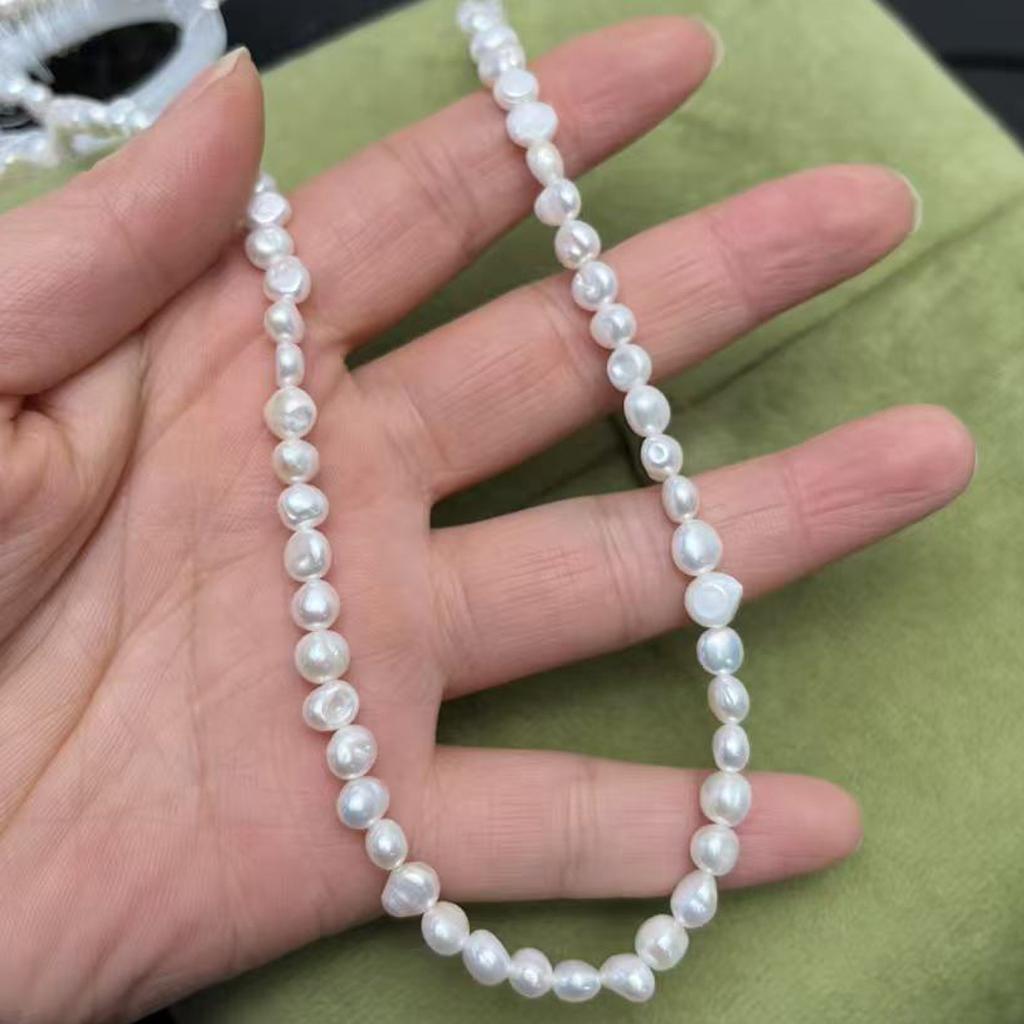 1String, White Natural Shell Mother of Pearl Beads, 5-6mm, Boho Handmade Double-sided Light Beads for Jewelry Making DIY Necklace Accessories 36cm