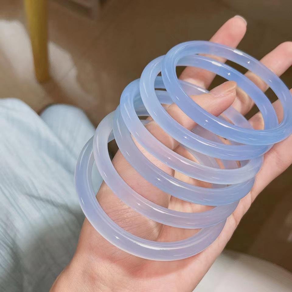 

Набор браслетов-колокольчиков с глазурью под жадеит и агат