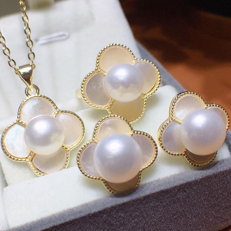 Four-Leaf Clover Freshwater Pearl Necklace Set: 8-9mm White Mother-of-Pearl, 18K Gold-Plated, Micro-Inlaid, Elegant Jewelry. No Chain No Box