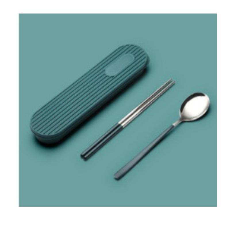 

Портативный бесшумный набор столовых приборов – Дорожный ланч-бокс, ложка и футляр для палочек для еды (BTS Джин использует) ONE зелёный