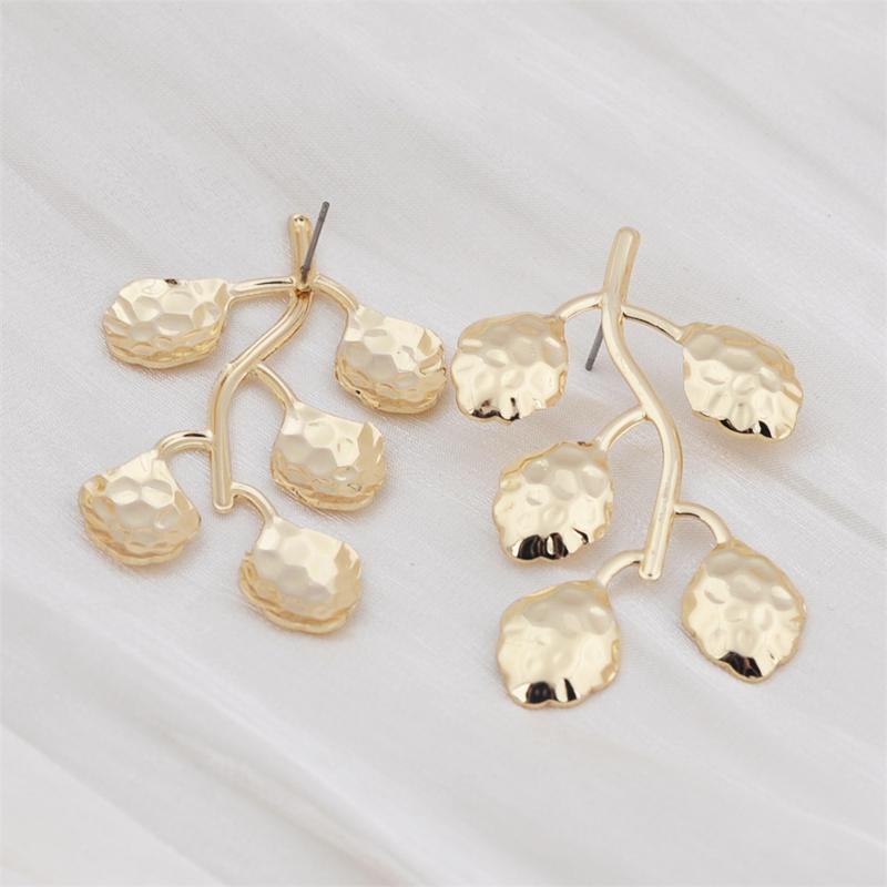 Irregular Branch Leaf Geometry Golden Smooth Stud Earrings for Women Girl Korean Love Aesthetic Daily Life Minimalist Jewelry