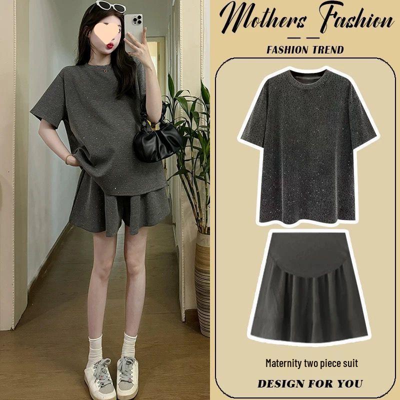 

Chic Grey Maternity Two-Piece Set: Casual Sporty Shorts & Skirt with Short Sleeves for Summer M (90-110 jin)