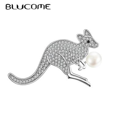 Cute Kangaroo Brooch Diamond Zircon Pins Women's Brooch for Coat Suit Hijab New Year Gifts