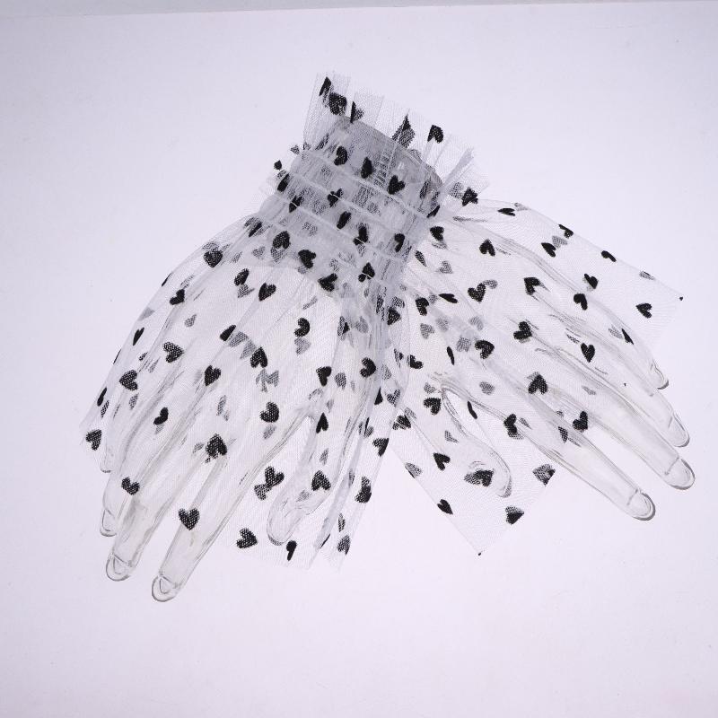 1 Pair Props Nail Tips Display Sleeve Fashion Accessory Nail Art Heart Tulle Photo Glove Fake Pleated Cuff Manicure Photography
