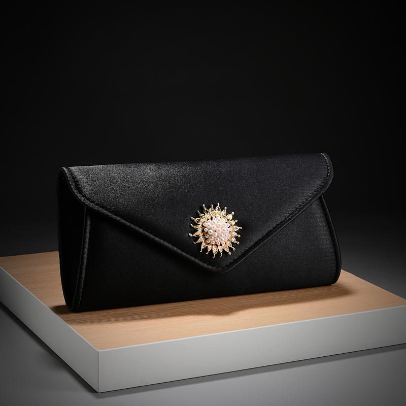 

Retro High-End Rhinestone Chain Fold Design Handbag Cool Style Evening Bag for Party Wedding Dress