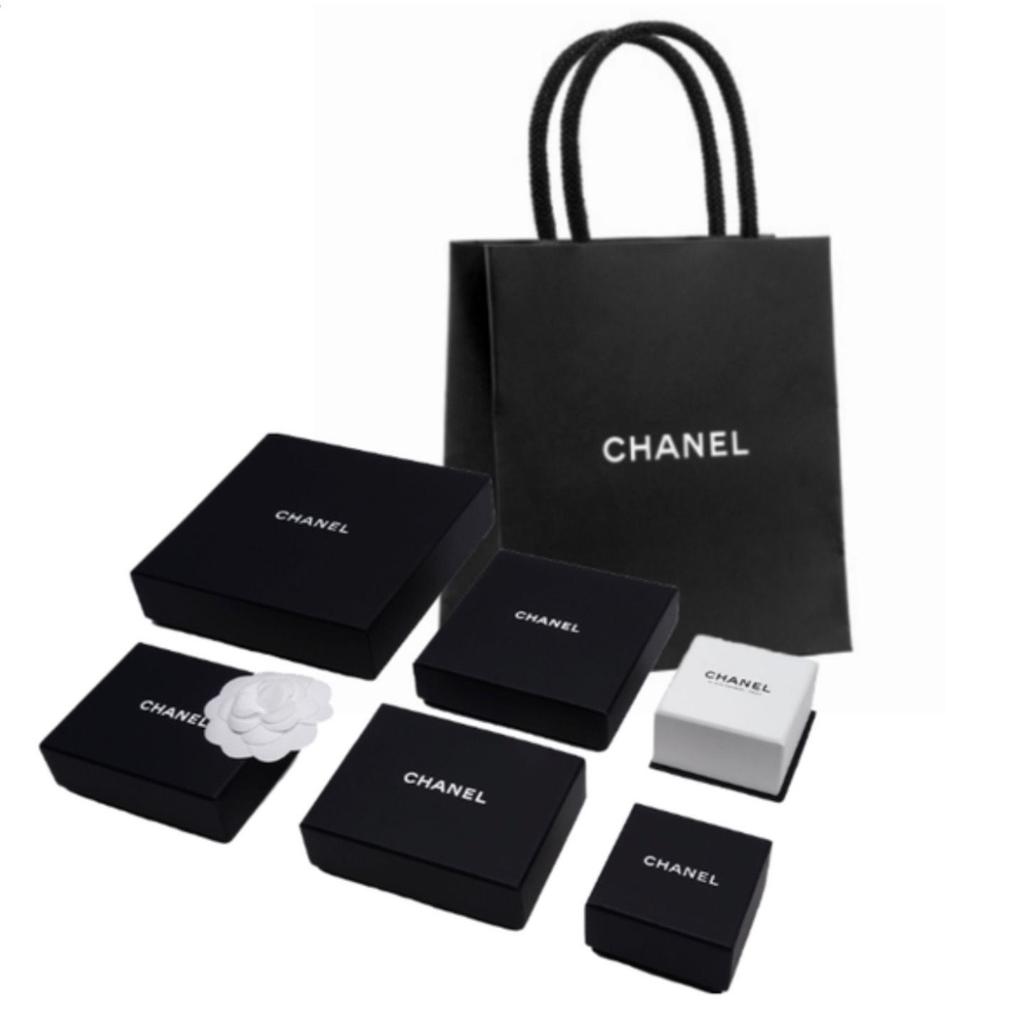 Chanel Classic Logo Inlaid Design Pearl Metal Diamond Resin Earrings Women earrings Gold A64766Y09530