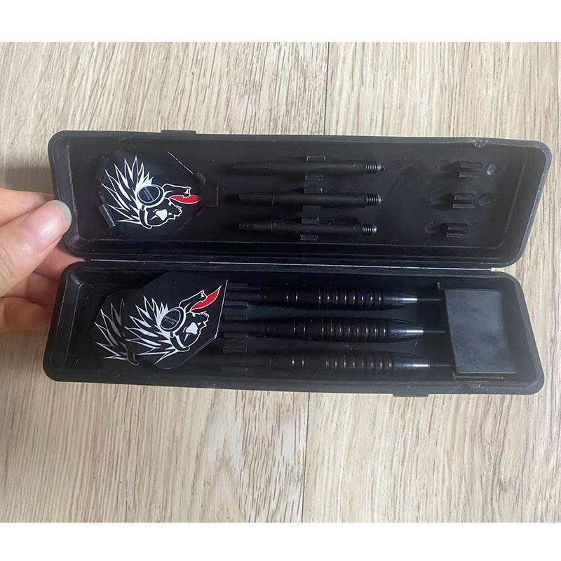 3 piezas de 1 juego Punta de acero 22g Cañas de aluminio acanaladas Vuelos 2D Dardos de latón niquelado D6
