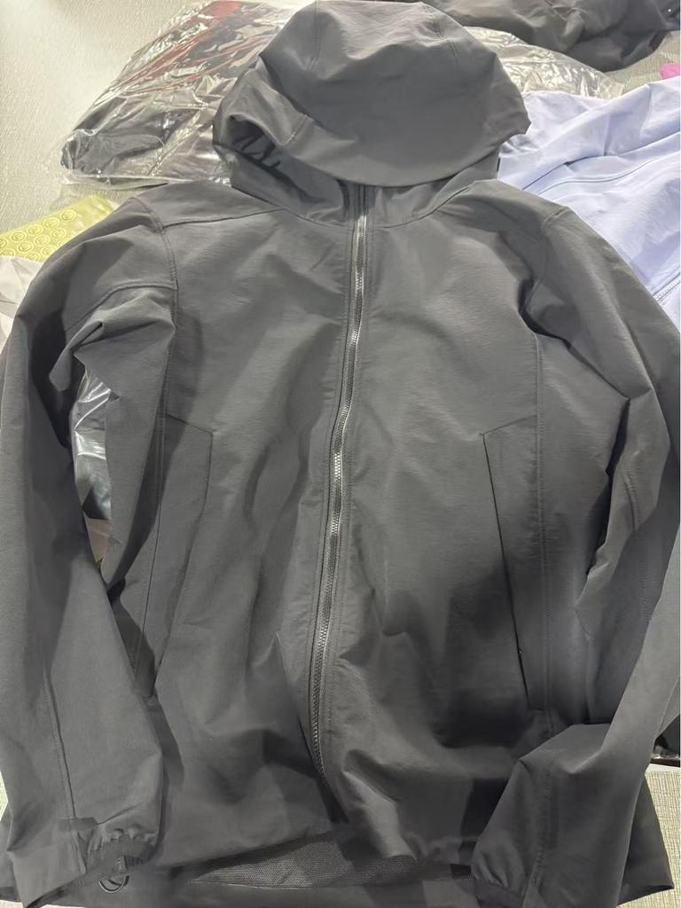 Women's Bird Family Gamma Hoody: Casual, Comfortable, Solid Color Soft Shell Windproof Breathable Jacket