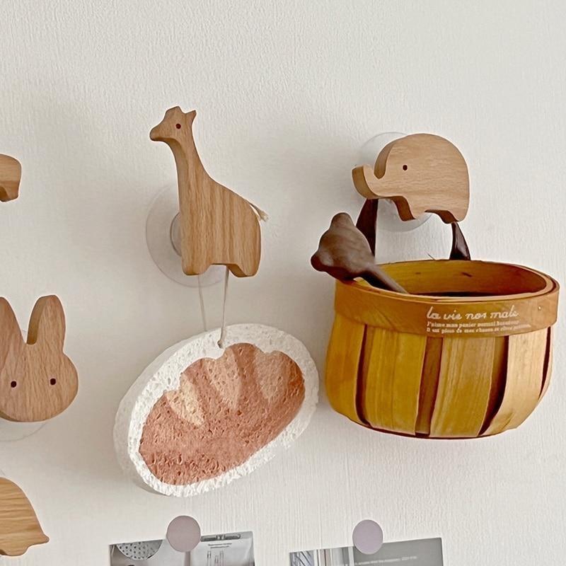 1pcs Wooden Hook Creative Nordic Cute Animal Hook Wall Hanging Coat Hook Home Decoration Solid Wood Hook Kitchen Accessories