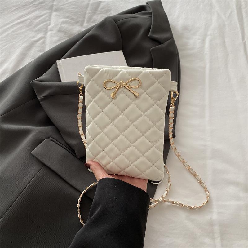 2025 autumn and winter new simple and versatile lightweight women's shoulder messenger bag change bag chain mobile phone women's bag trend