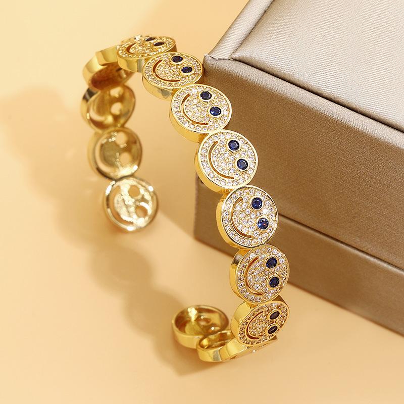 Smile 1:1 Production Cuff Bangle Bracelet For Women Exquisite Zircon Inlay High Quality 18K Gold Plating Jewelry Gift INS