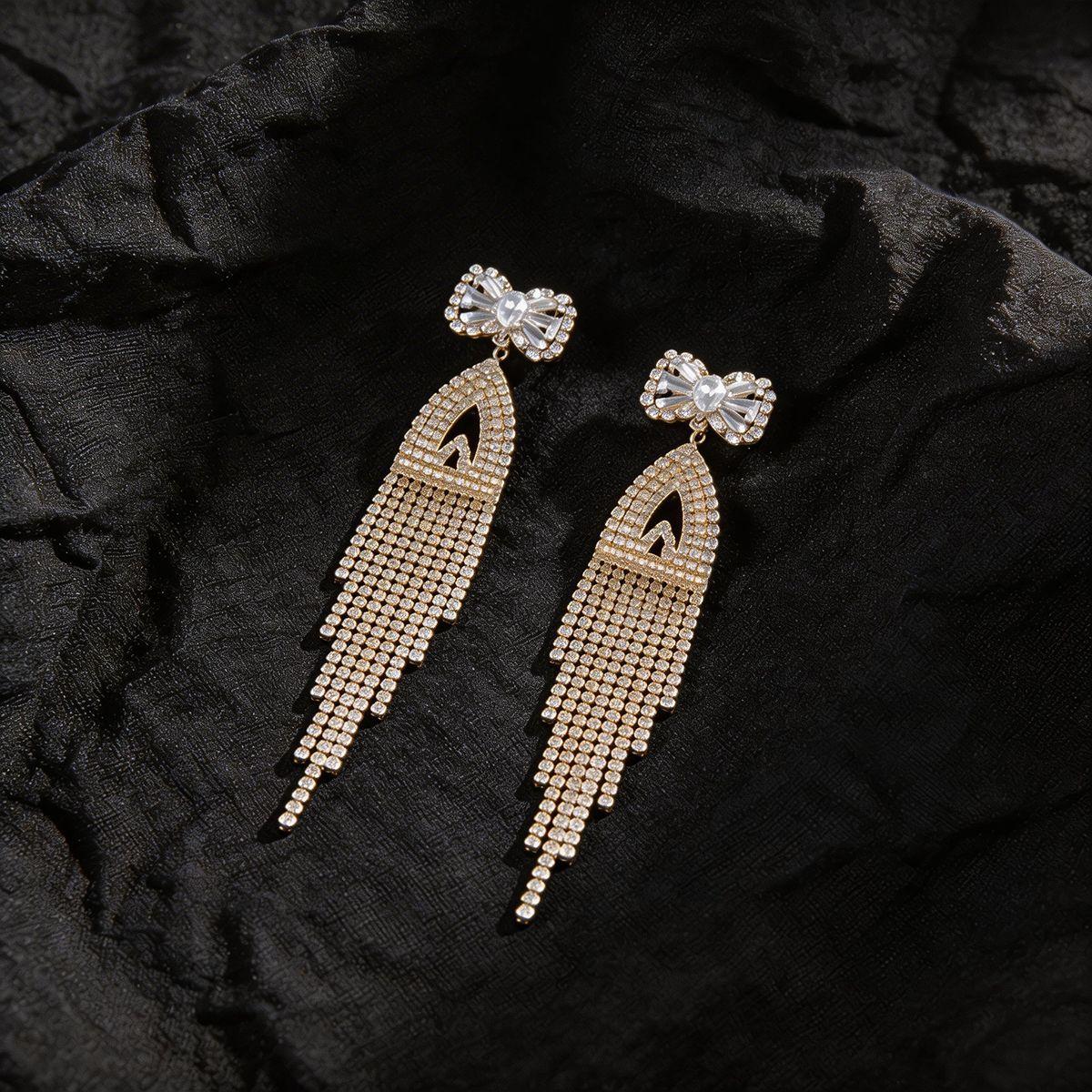 

Silver Needle Diamond Bow Fringed Earrings Light Luxury Premium Exaggerated Dress Earrings European and American Trend Earrings