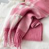 Spot autumn and winter women's models with scarves, retro classic British plaid fringed warm shawl
