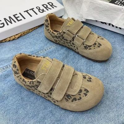 Chaussures d'entraînement allemandes à imprimé léopard pour femmes, chaussures simples rétro à grosse tête, printemps 2025, nouvelles chaussures de skate décontractées en cuir mat à velcro
