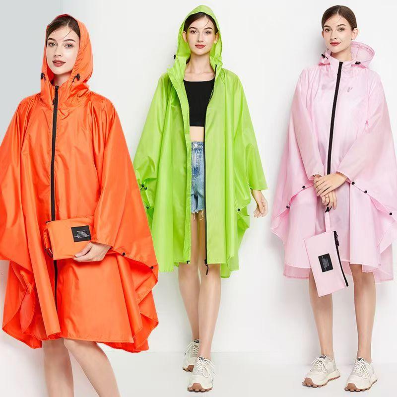 Große Größe Atmungsaktive Frauen Regenmantel Leichte Regen Mantel Poncho Damen Wasserdicht Mann Regenmäntel Erwachsene Winddicht Mantel