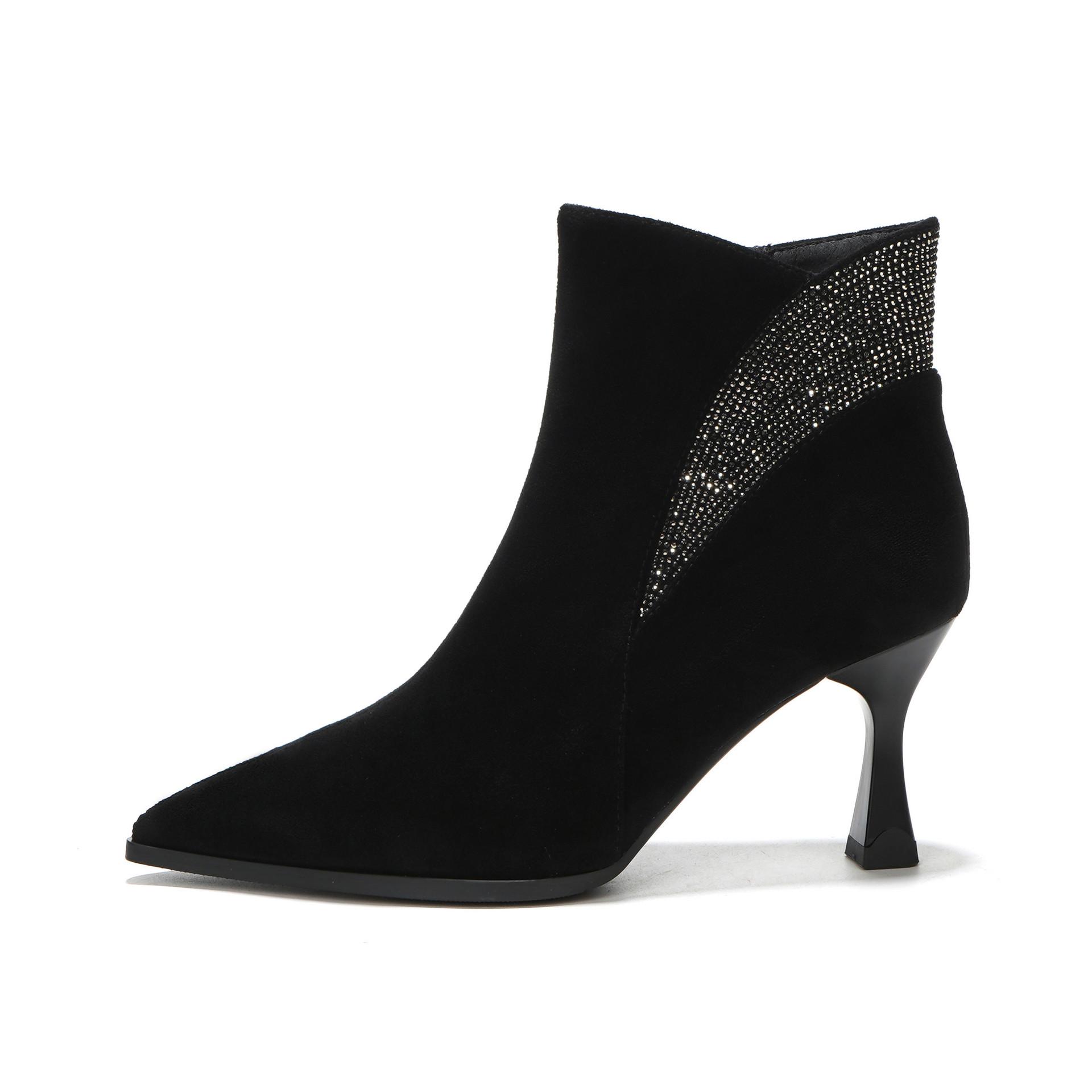 

Остроконечные стразы сращивание боковая молния легкие короткие ботинки ботильоны осень и зима новые ботинки показывают высокий темперамент толстый каблук 39