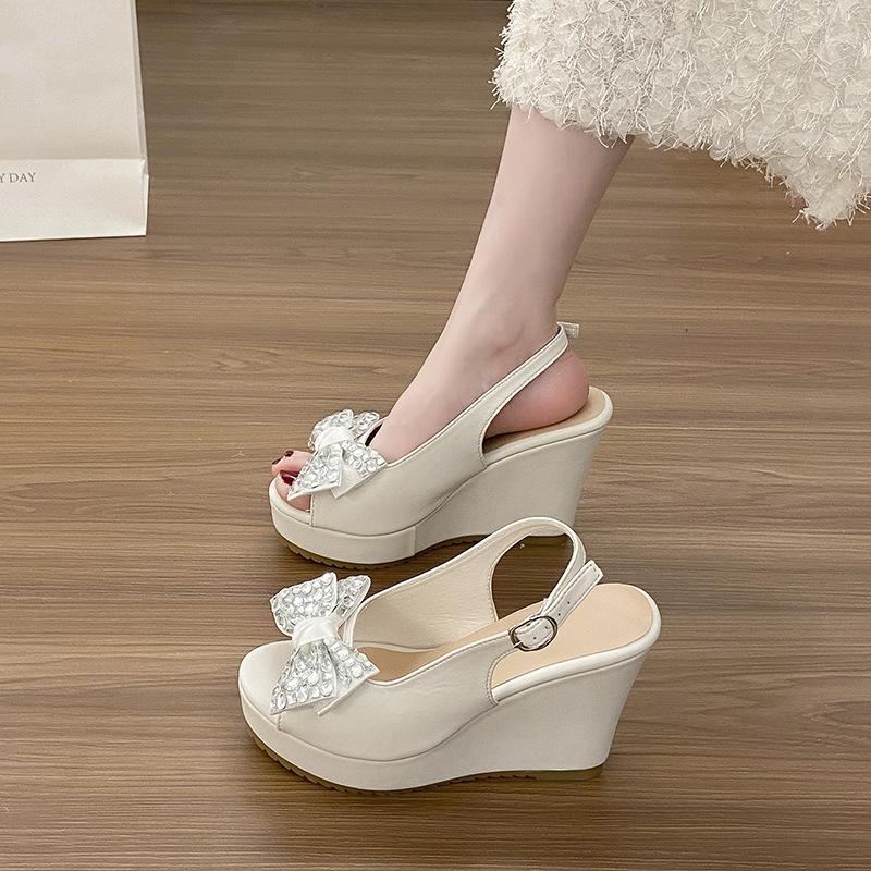 Spring and summer versatile new slope heel fish mouth high heels 2025 summer sandals waterproof platform platform women's shoes new