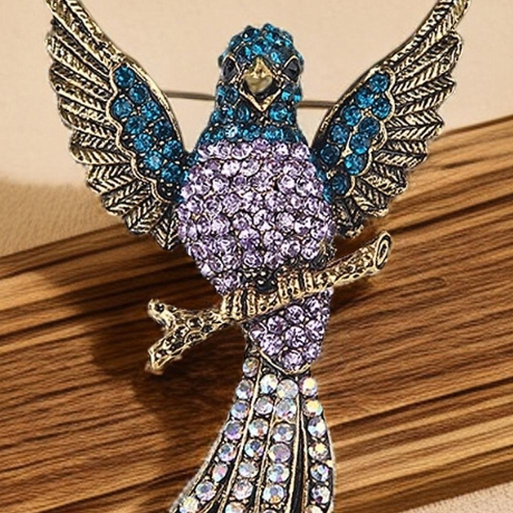 Vintage Eagle Brooch With Sparkling Multicolor Crystals Retro Cartoon Design Durable Alloy Material For Coat Jacket Fashion Accessory Gift