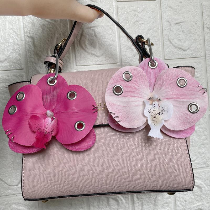Fashion Phalaenopsis Orchid Keychain Exquisite Simulation Flower Key Ring Backpack Pendant Decoration Accessories Gifts