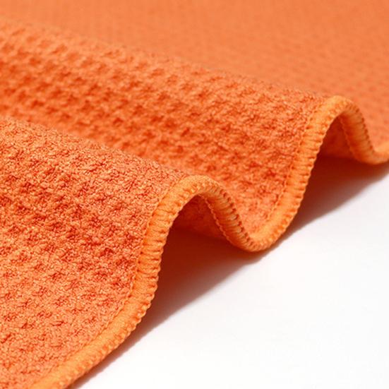 Magnetic Microfiber Golf Towel with Carabiner Quick Drying Absorbent Sports Towel Waffle Pattern Golf Club Ball Cleaning Cloth Golf Accessories Golfer