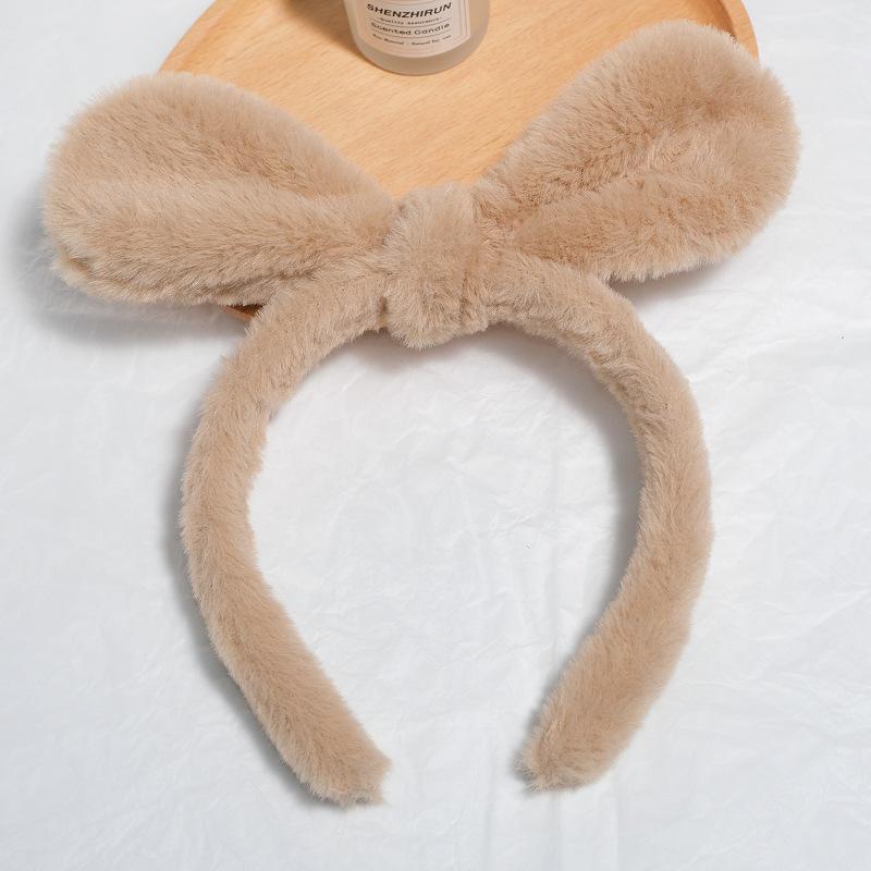 Cartoon Plush Headband: Cute Hair Accessory for Women & Kids, Perfect for Face Washing