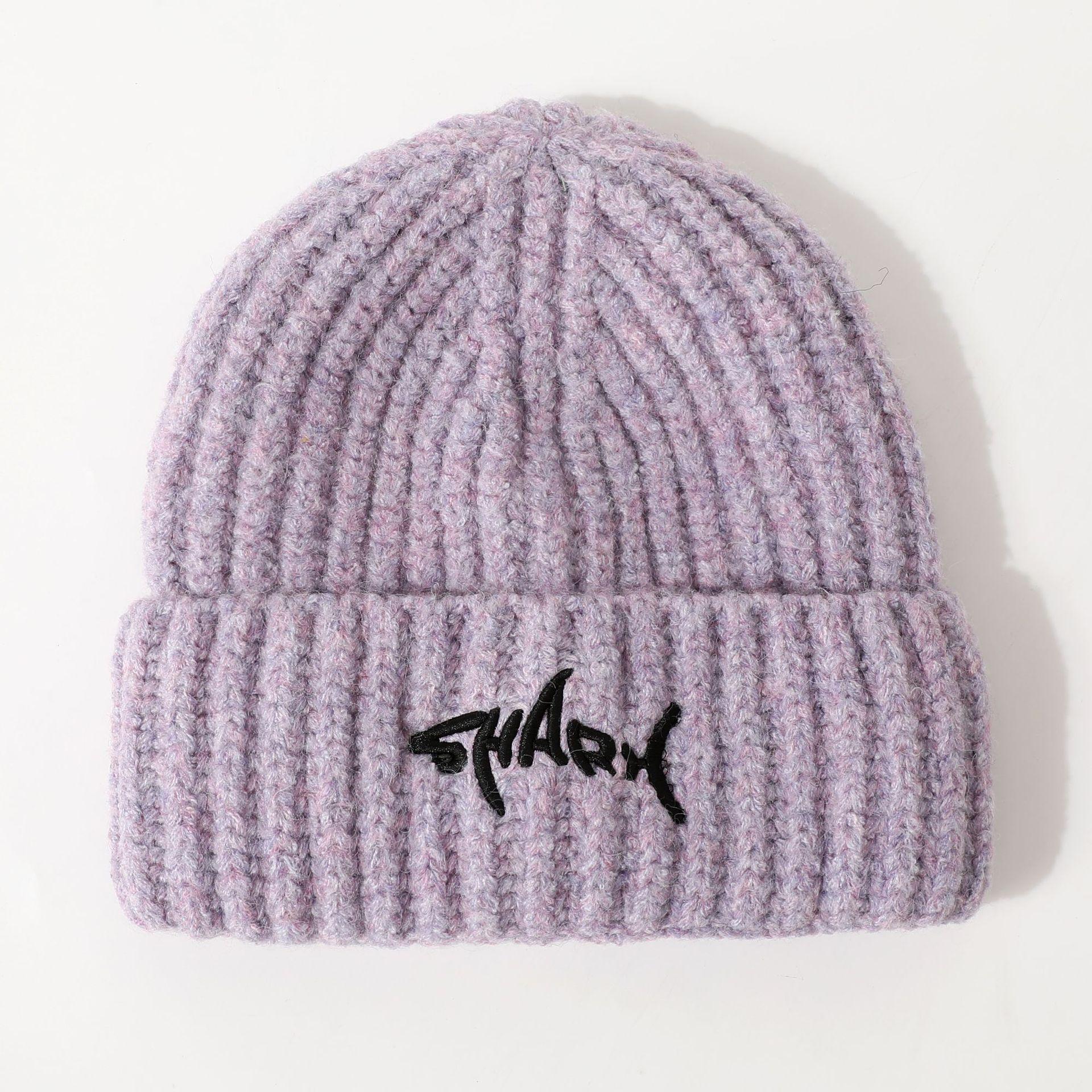 

Шапка Женская Вышитые Буквы Корейская Версия Универсальная Теплая Шерстяная Шапка Защита Ушей Подвернутый Край Холодная Вязаная Шапка Модная Холодная Шапка