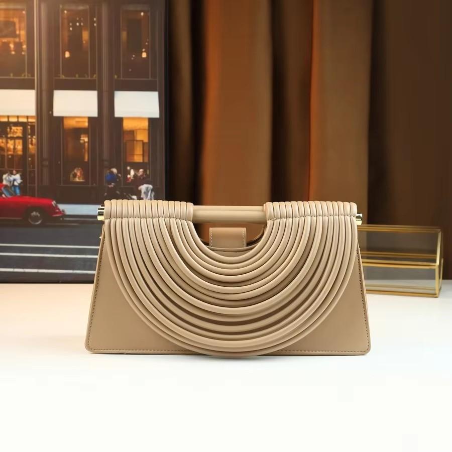 Hand-woven 2026 New Fashi Handbag, Clutch Bag, Niche Design, High-end Single-shoulder Crossbody Bag бежевый