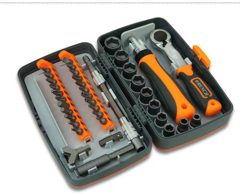 Portable Universal Ratchet Screwdriver and Socket Set for Car Repair
