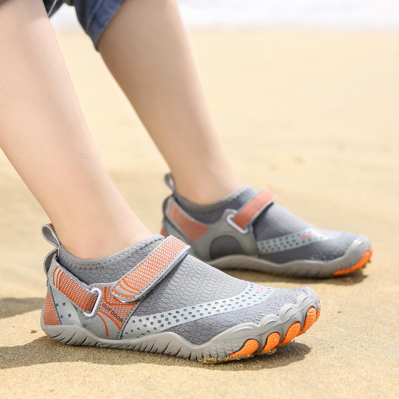 Outdoor shoes soft-soled children's wading shoes parent-child beach shoes non-slip creek floating shoes swimming barefoot shoes