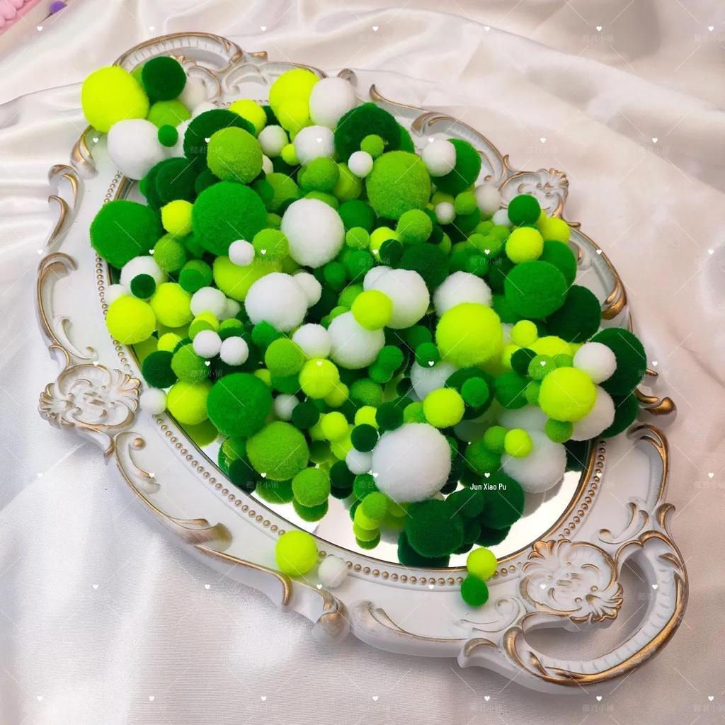 Mehrfarbige Hochelastische Pompons: Gemischte Größen für kreative DIY- und handgefertigte Dekorationen
