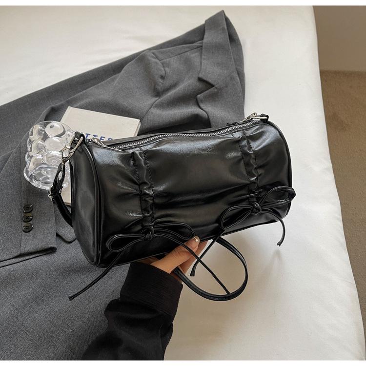 

Корейская мода 2024 Женская плиссированная сумка кроссбоди-подушка – Стильный дизайн под мышкой