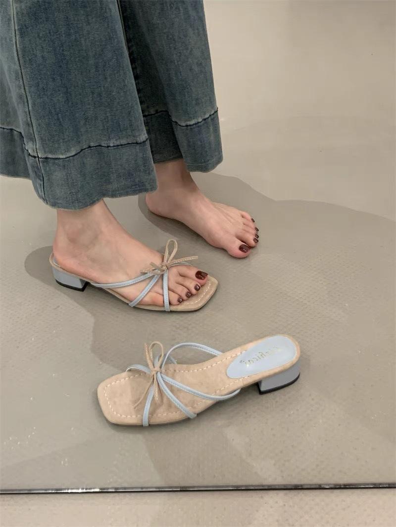 

2025 new fairy style square head bow summer French personality thick heel gentle temperament high heel cool slippers woman 35
