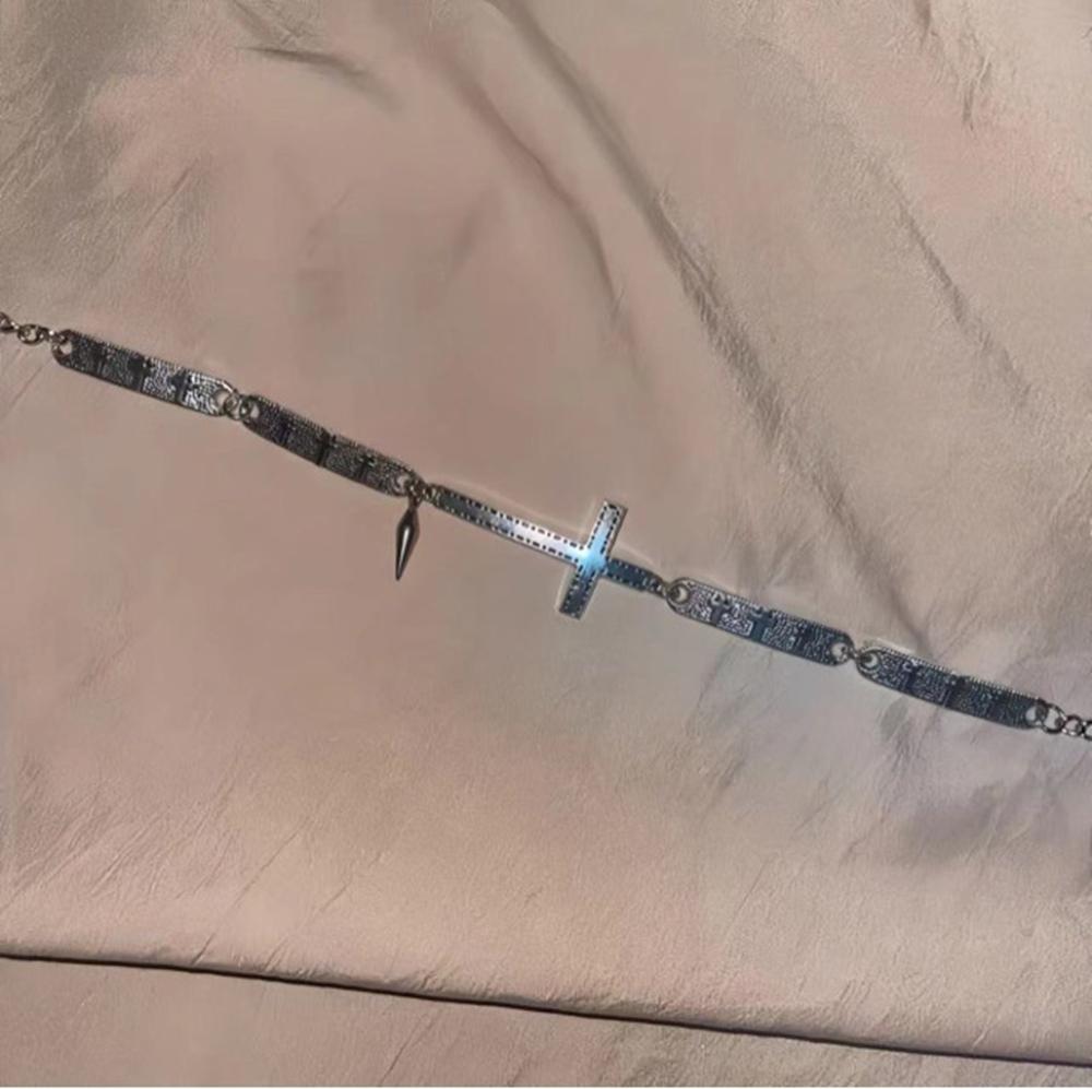 Vintage Silver Color Spliced Cross Rivet Choker Necklace Punk Grunge Rock Cool Necklace Women Y2k Korean Fashion Choker Necklace