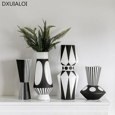Nordische kreative schwarz-weiße Keramikvase abstrakter Stil Blumenarrangement Blume retro klassisch Heimhandwerk Ornament