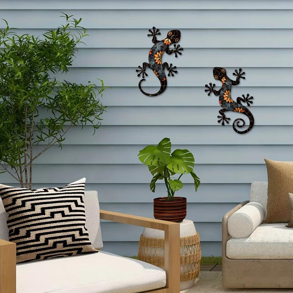 Charming Metal Gecko Wall Decor - 2pcs, 11.8" Iron Lizards for Indoor & Outdoor Garden, Patio, and Fence Make Your Home Unique