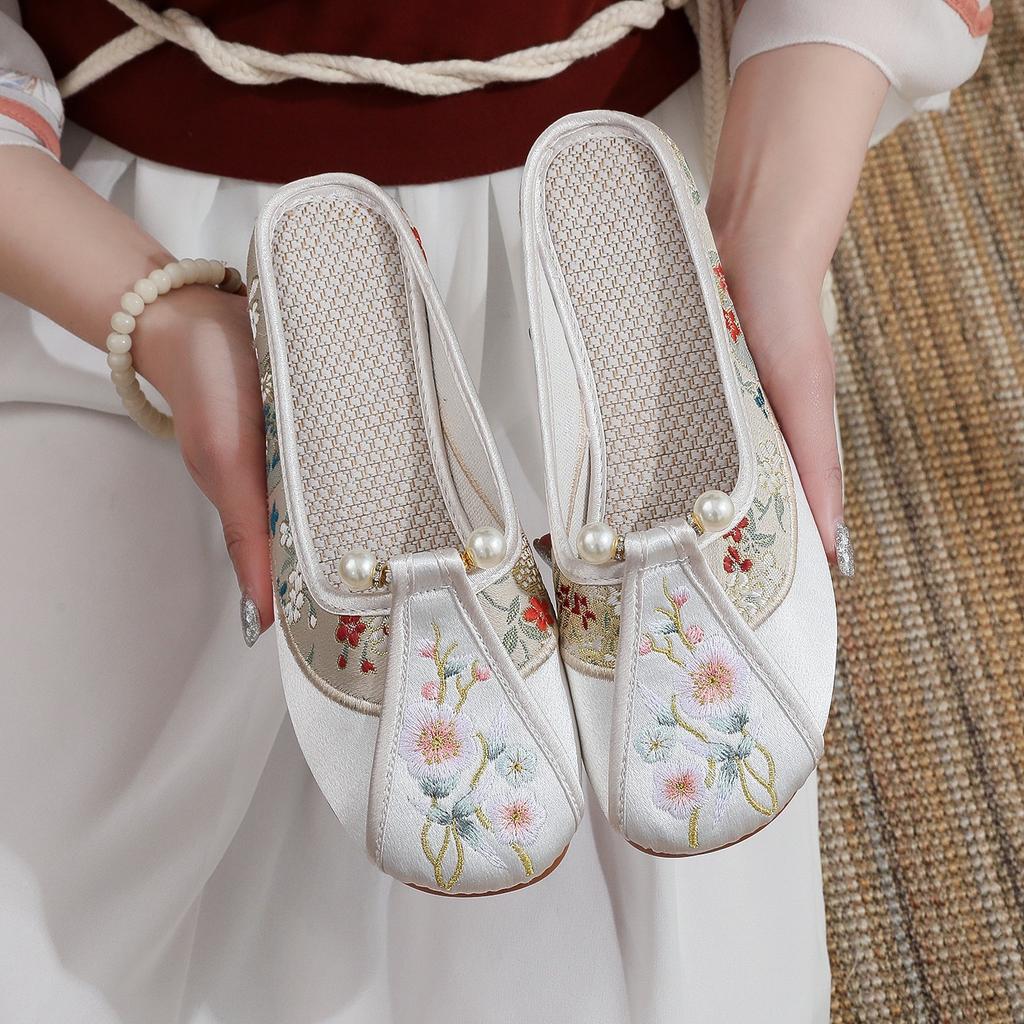 [Smoke Willow] 2025 Summer New Old Beijing Cloth Shoes Ancient Cheongsam Bag Head Slippers Soft Sole Retro Embroidered Shoes