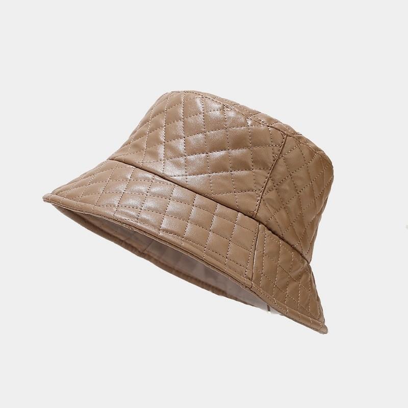 Minimalistische Leder-Fischerkappe mit kurzem Schirm zum Sonnenschutz und für Freizeitkleidung