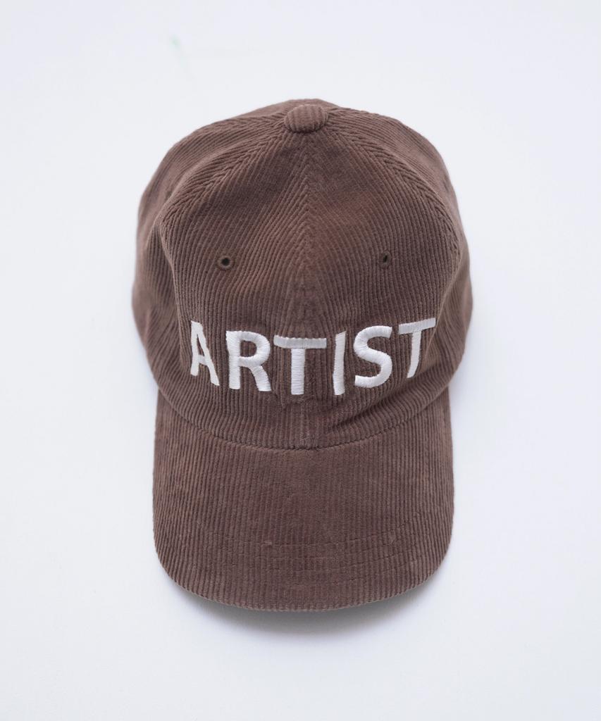 Atiseuteukeompeullegseu Artist Embroidered Corduroy Cap (Brown)